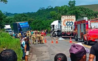 Uma pessoa morre e outra fica ferida após colisão entre duas carretas em Estância