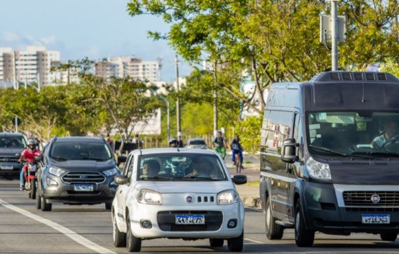 Em Sergipe é possível pagar o IPVA separado com 10% de desconto, e deixar o licenciamento para o mês do final da placa